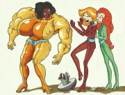 Alex from Totally Spies has expanded muscles